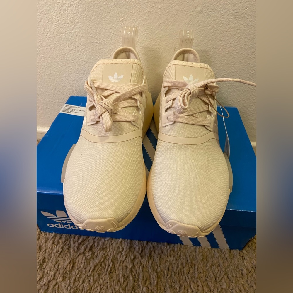 Adidas Shoe, new with tags!